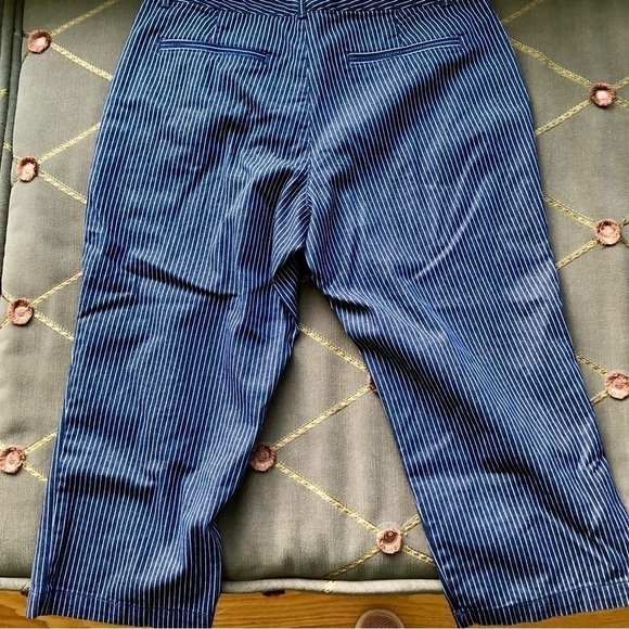 Dockers Pants Capri Straight Leg Mid Rise Striped Navy White Striped Cotton (8) - Picture 3 of 6